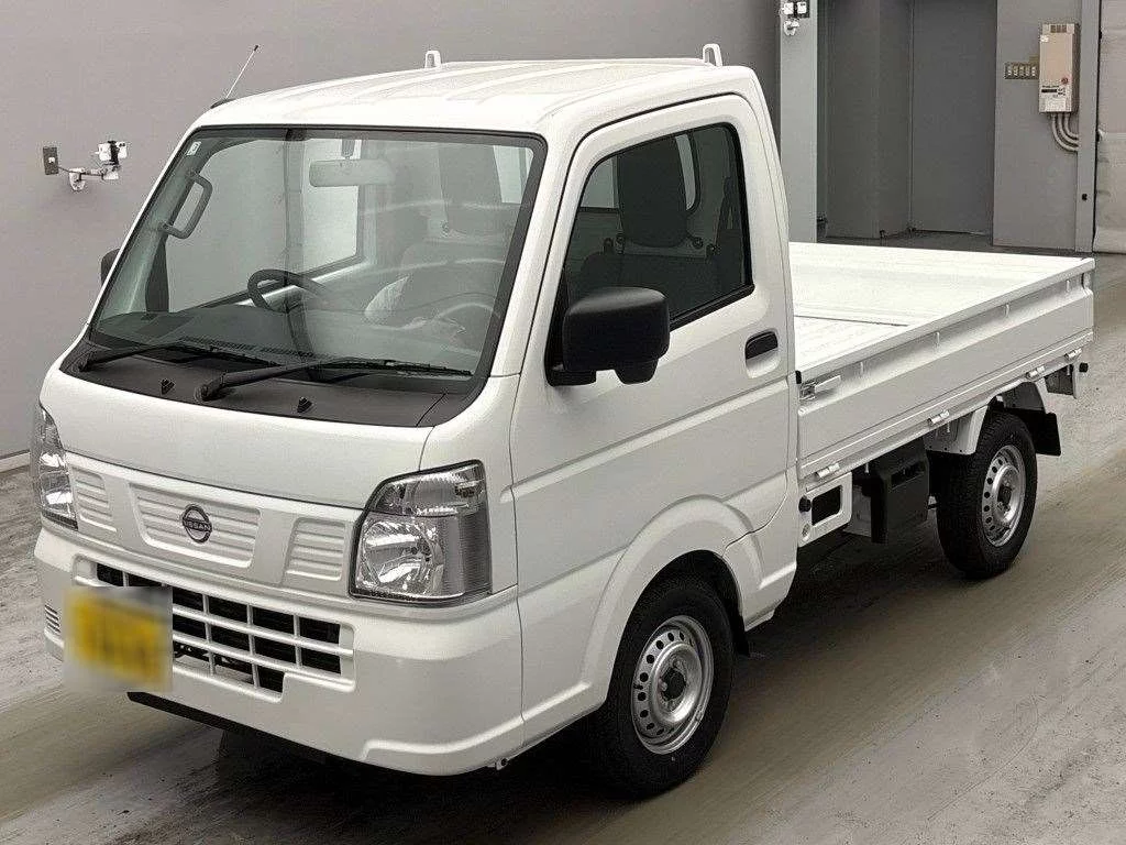 Nissan NT100 Clipper DR16T 2026